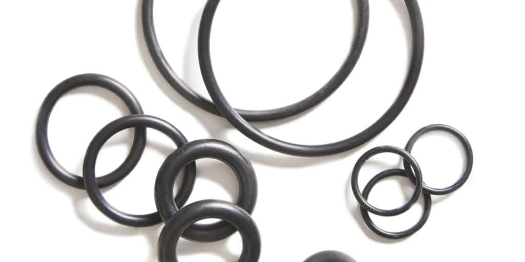 Système d'étanchéité de vérin pneumatique avec joint de tige, joint de piston et points d'étanchéité de flasque pour la fiabilité de l'automatisation